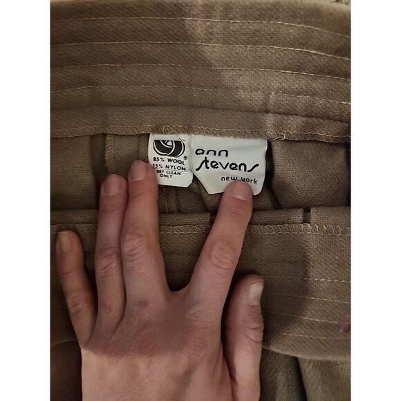 Ann Stevens New York Vintage Wool Skirt Tan Size 10 Pleated - Picture 2 of 6